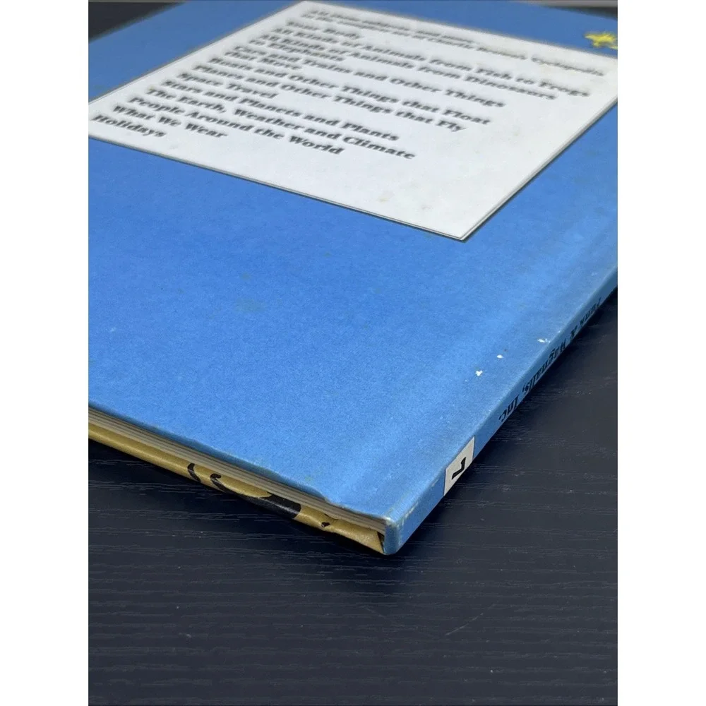 Charlie Brown's Cyclopedia Volume 7 Space Travel Vintage 1980 Hardcover Peanuts